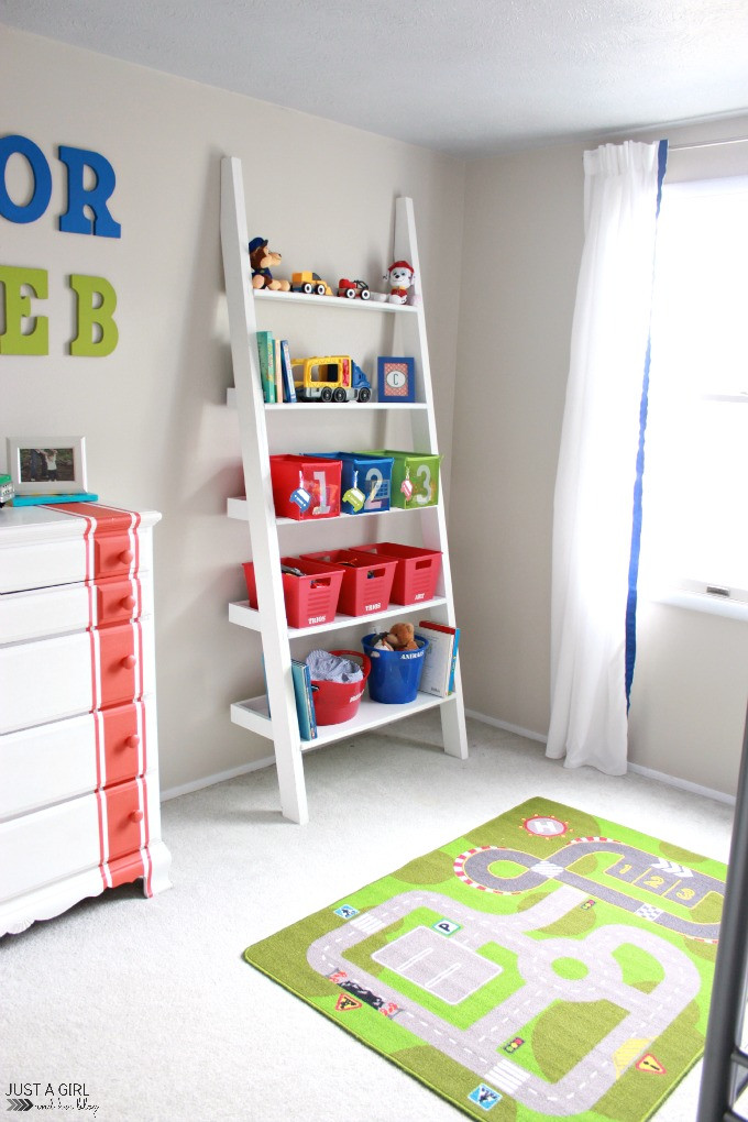 How To Organize Kids Room When It Is Small
 Fantastic Ideas for Organizing Kid s Bedrooms The Happy