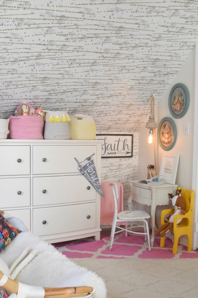 How To Organize Kids Room When It Is Small
 How to Keep a Kids Room Clean and Organized in a Small