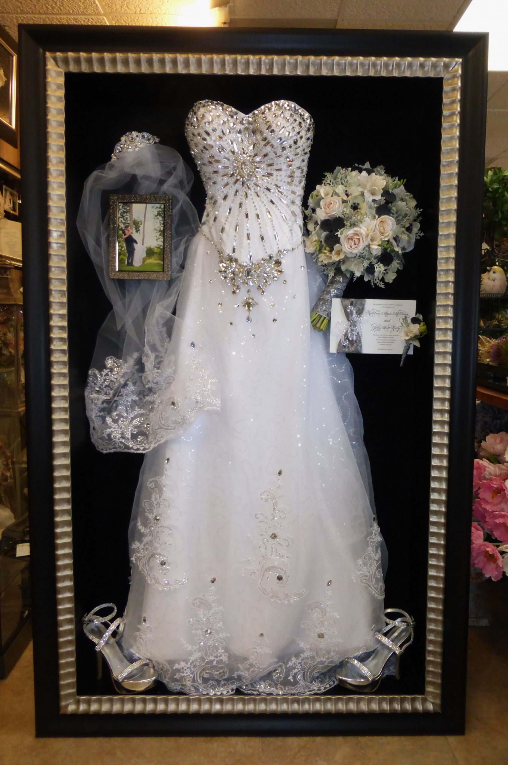 How To Preserve A Wedding Dress
 Wedding Dress Frame Ideas To Preserve Your Precious