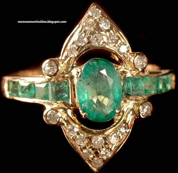 Indian Wedding Rings
 Emerald Indian Wedding Rings 21k Gold Jewellery Collection