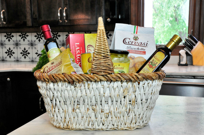 Italian Gift Basket Ideas
 Give the Gift of an Italian Food Basket This Christmas