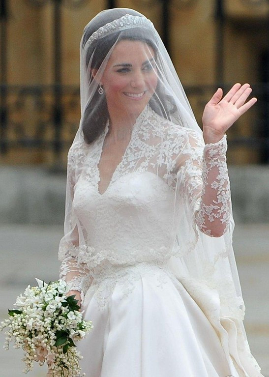 Kate Middleton Wedding Gown
 Trendy Guesses Kate Middleton s Royal Wedding