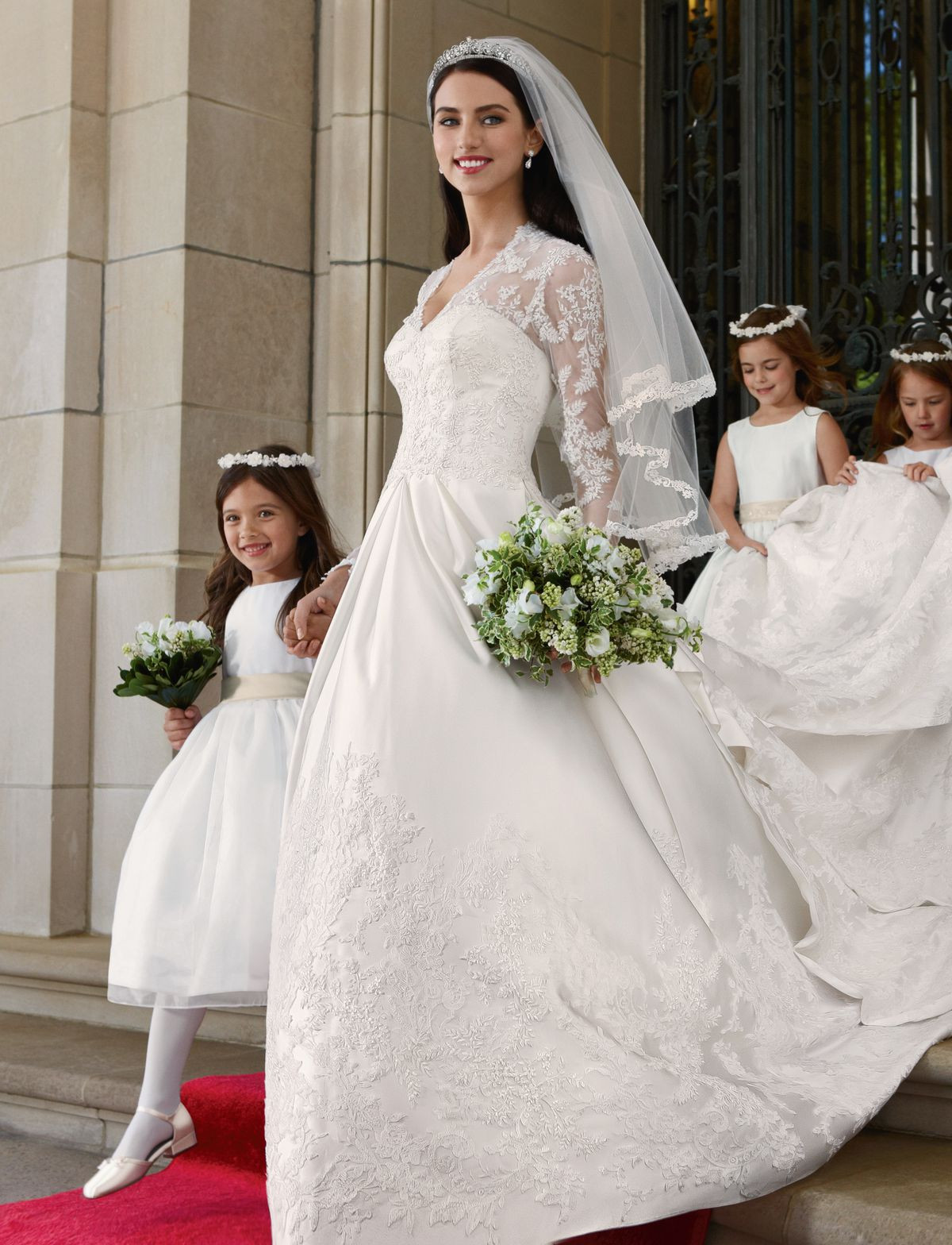 Kate Middleton Wedding Gown
 How Meghan Markle’s Wedding Dress Will Influence What