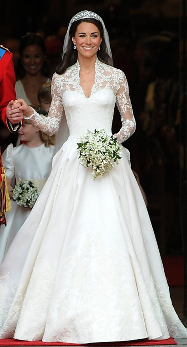 Kate Middleton Wedding Gown
 Estilo Moda Wedding Blog Bespoke Bridal Fashion for the