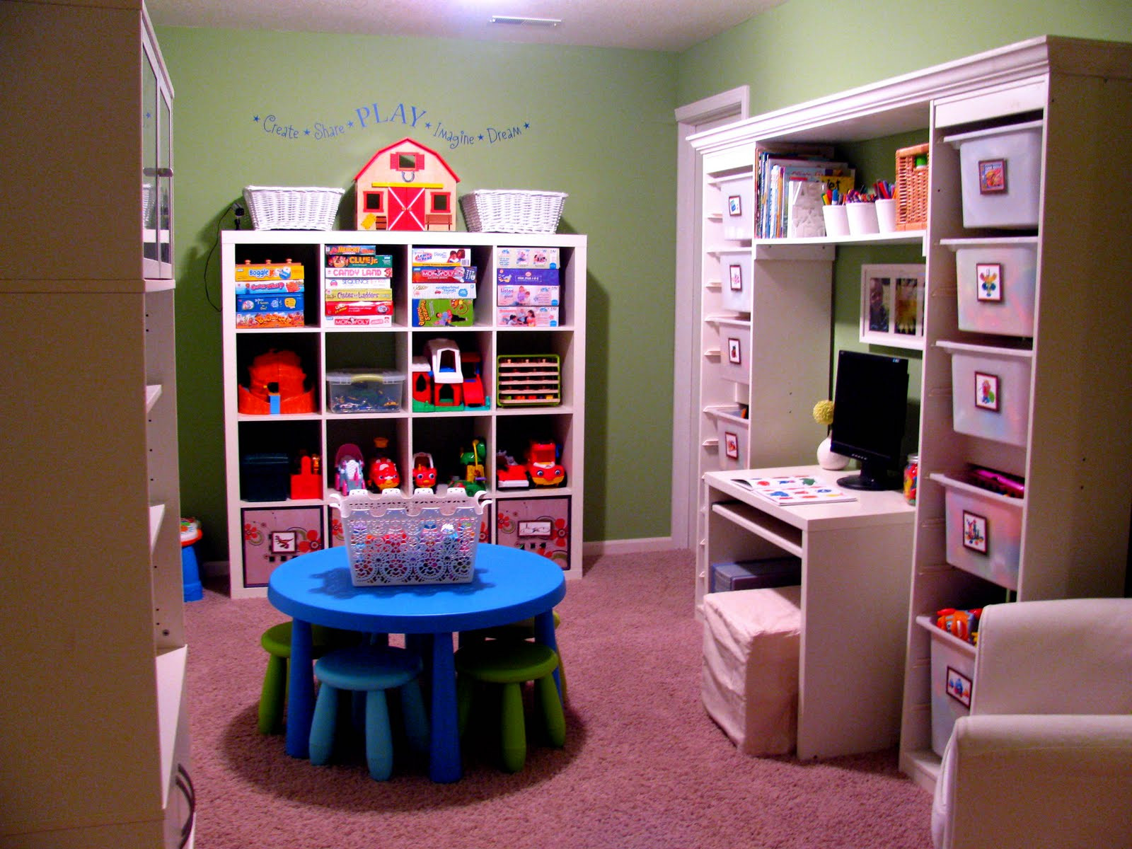 Kids Room Organization
 IHeart Organizing Reader Space Toy Tastic