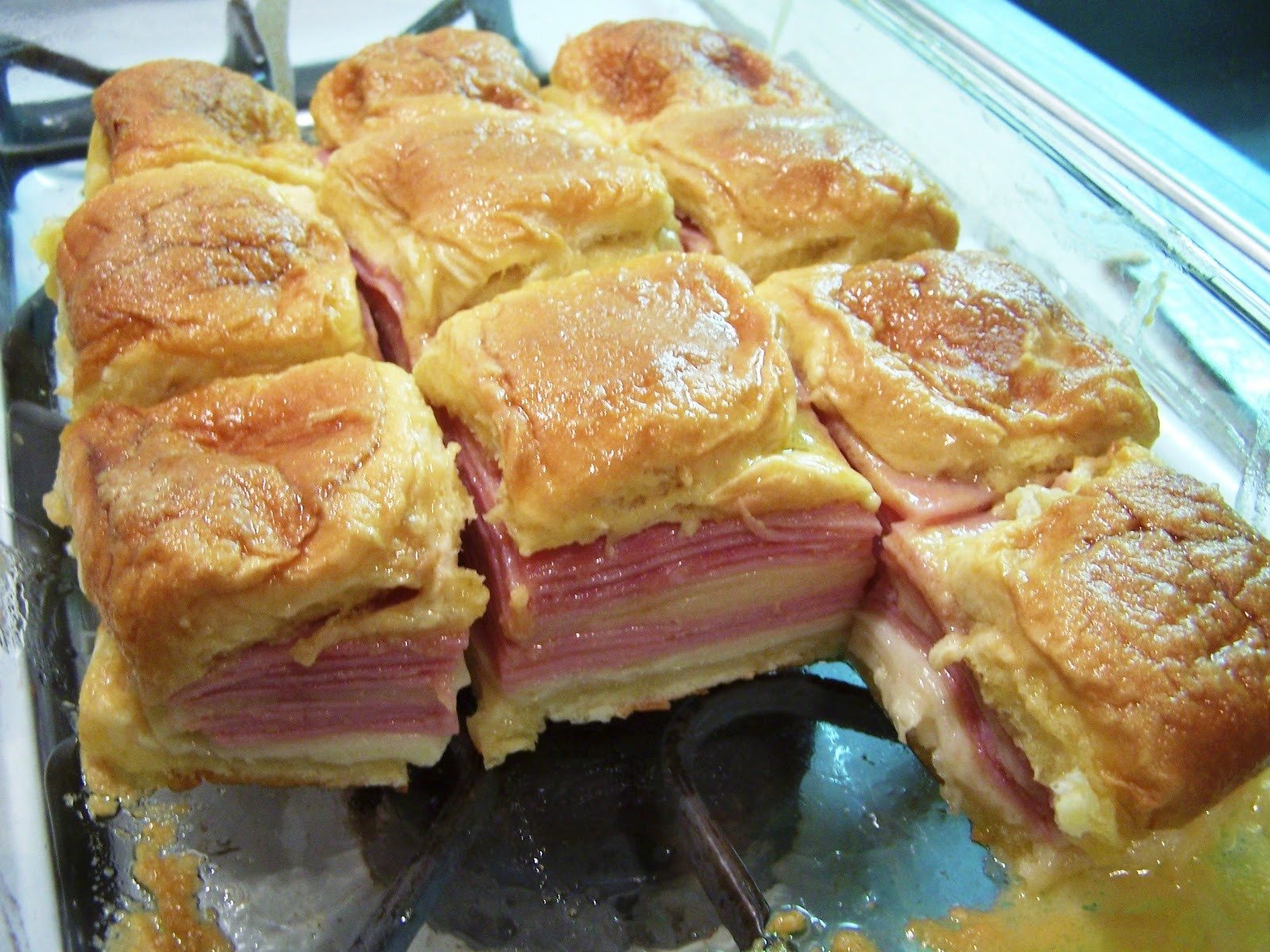 Kings Hawaiian Ham Sandwiches
 Cooking What I Pin Hawaiian Baked Ham and Swiss Sandwiches