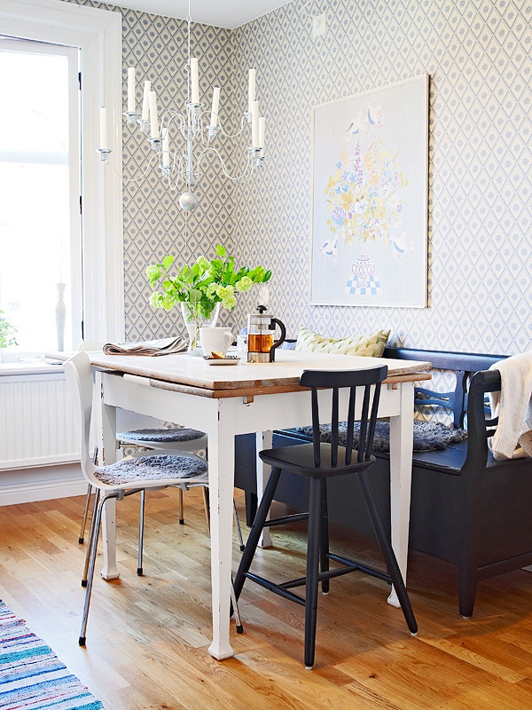 Kitchen Table Small Apartment
 COCOCOZY SMALL SPOT ON SPACE THREE TIPS TO DECORATING A