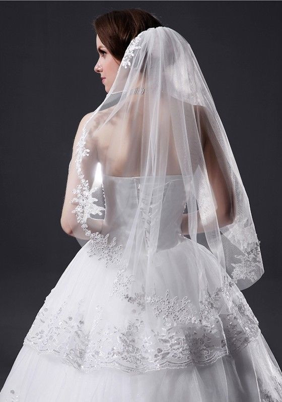Lace Trim Wedding Veil
 2014 New White Ivory e Tier Sequined Lace Trim Wedding