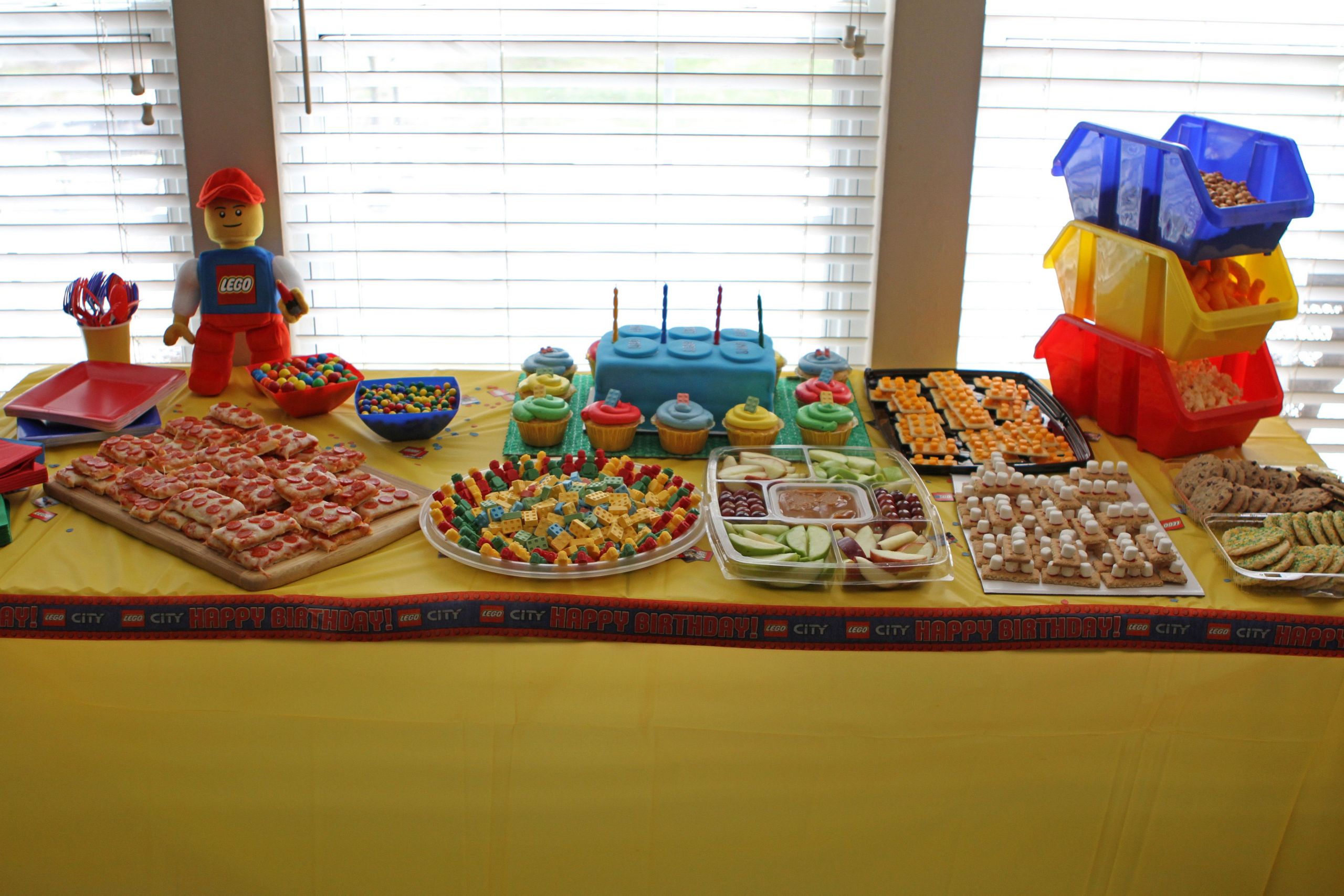 Lego Birthday Party Food Ideas
 Lego party food and games Party Ideas