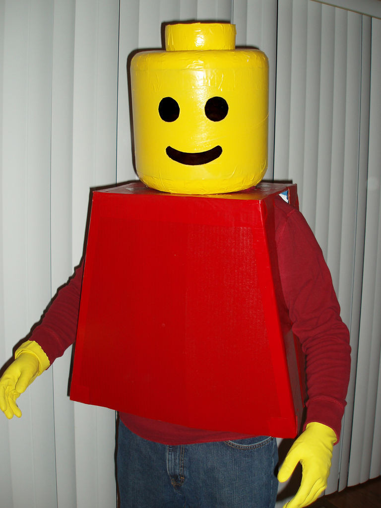 Lego Costume DIY
 LEGO Man Costume