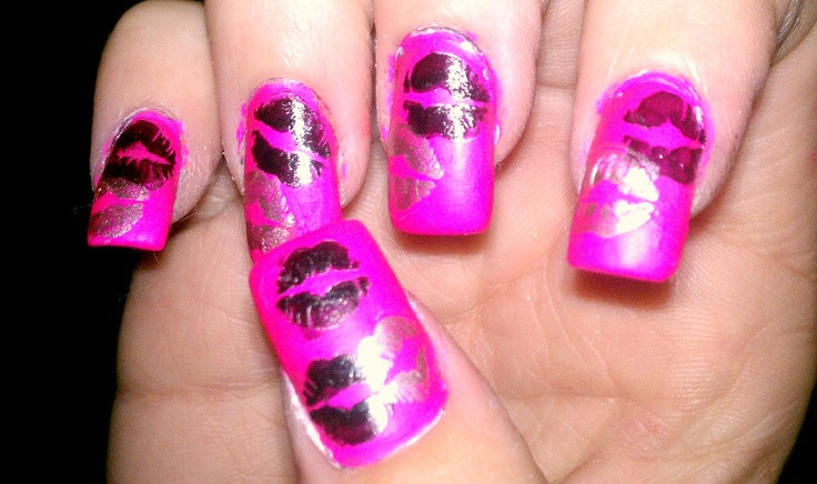 Lip Nail Designs
 kissy lips nails pink nail designs Woman Fashion