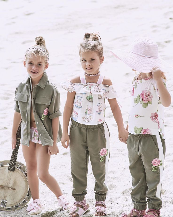 Little Kids Fashion
 Discover the best looks and trends for the little