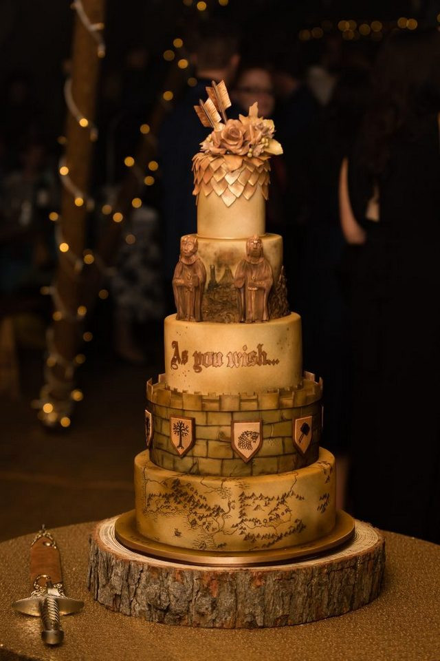 Lord Of The Rings Wedding Cake
 8 Best Lord of the Rings Wedding Cakes