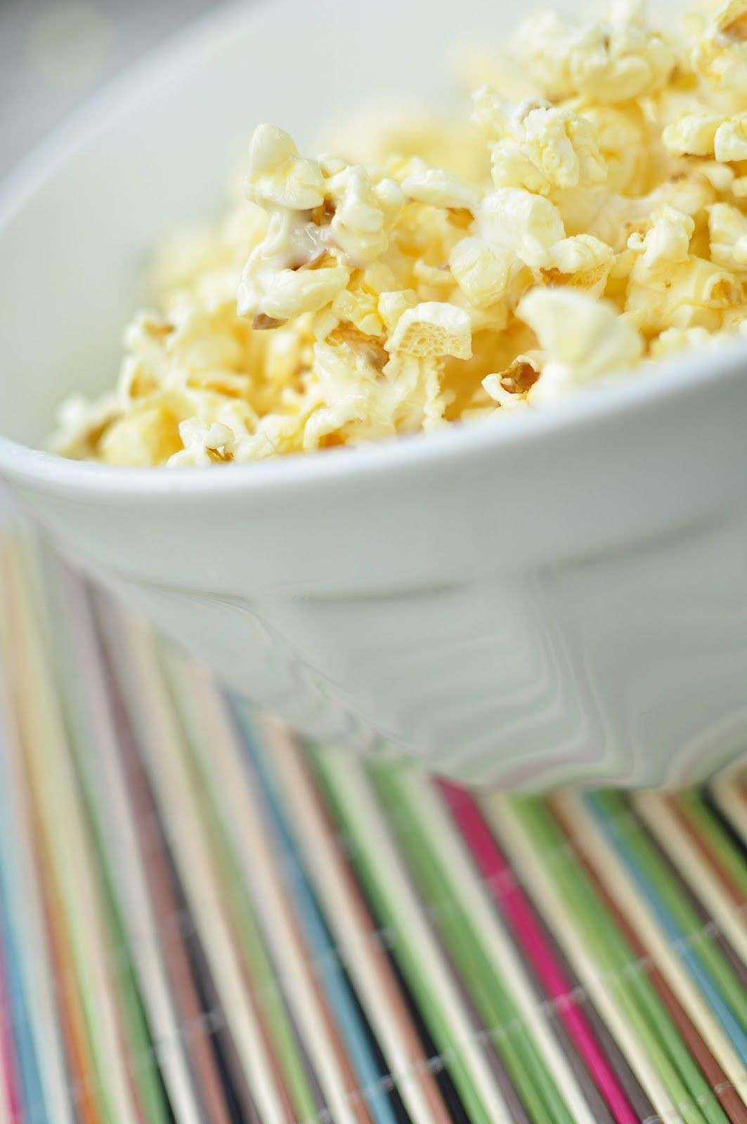 Low Calorie Popcorn Recipes
 White Chocolate Popcorn lowfat