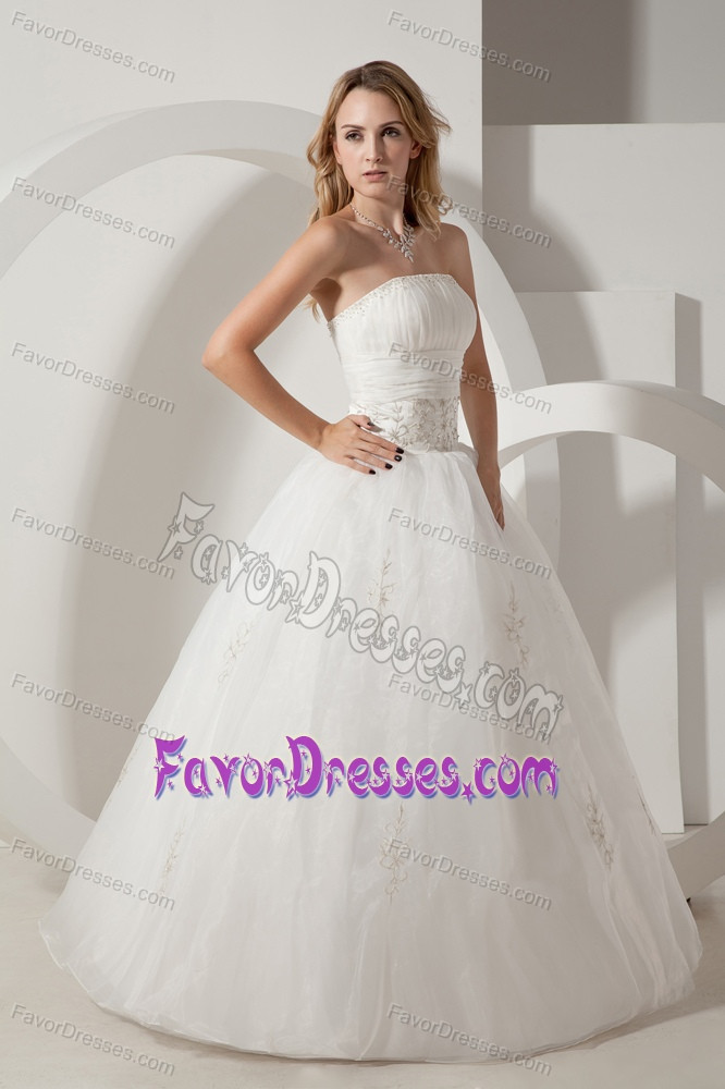 Low Price Wedding Dresses
 Pretty Strapless Taffeta and Organza Wedding Gown Dress