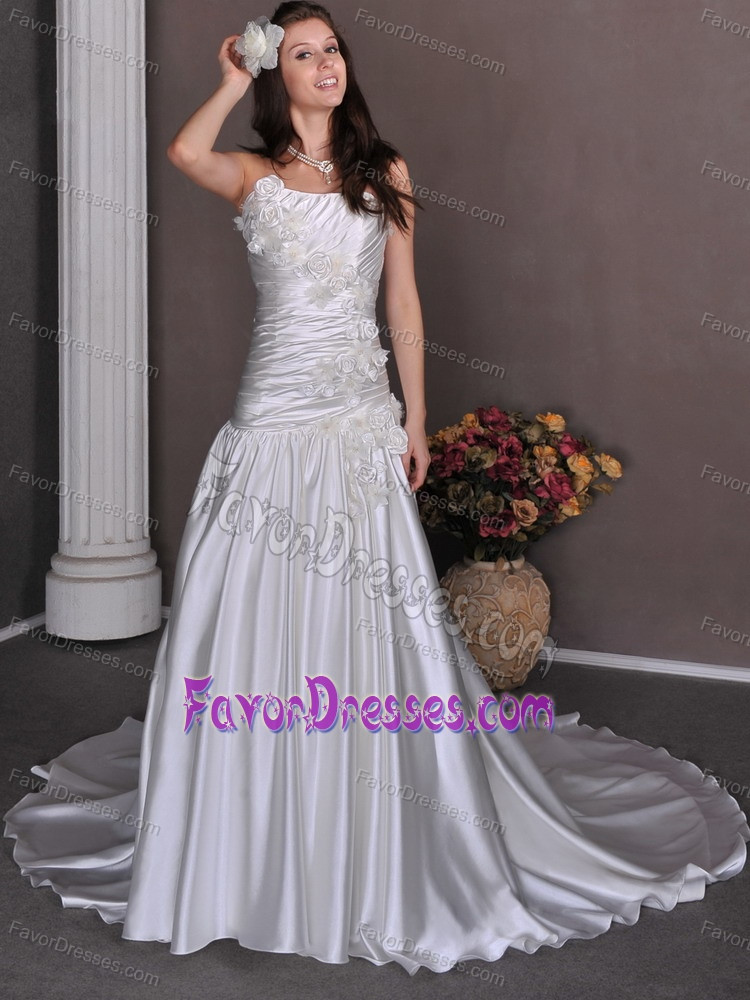 Low Price Wedding Dresses
 Modest Strapless Chapel Train Taffeta Wedding Gown with