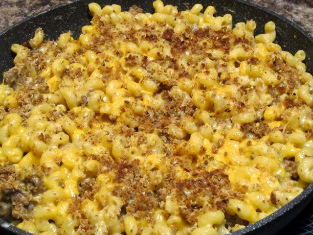 Mac And Cheese Ground Beef
 Macaroni and Cheese with Ground Beef – My Favourite Pastime