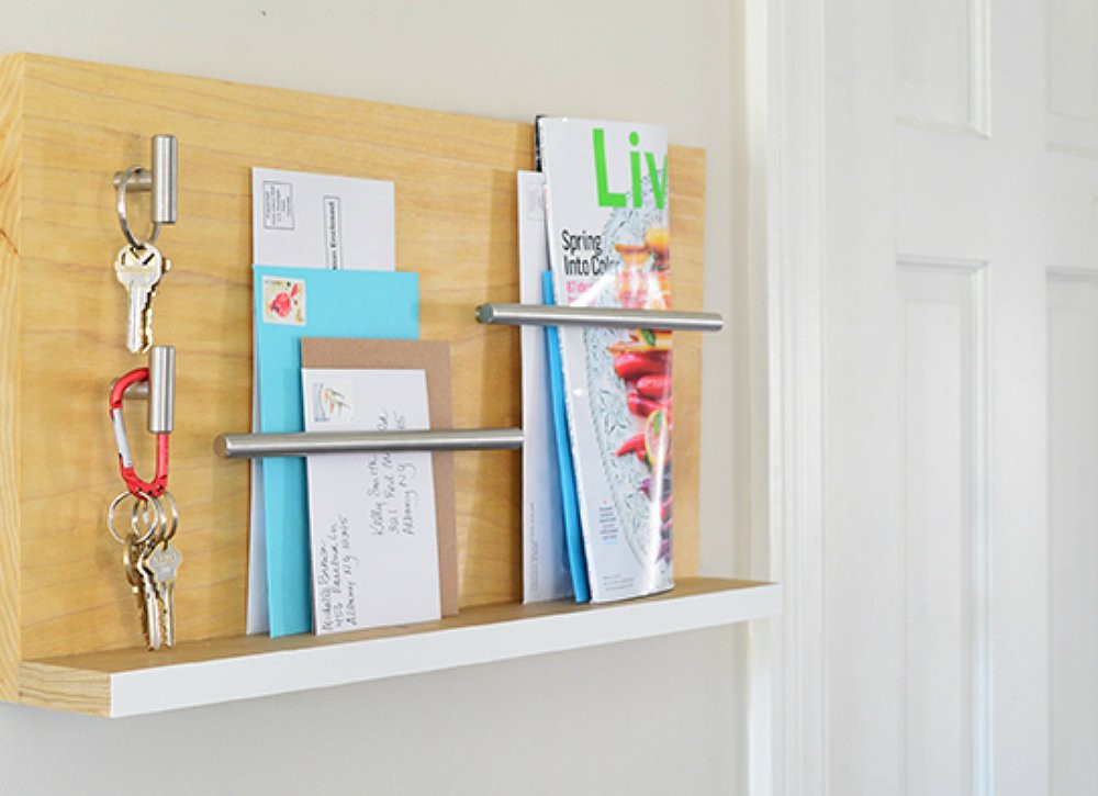 Mail Organizer DIY
 Make an Entryway Organizer for Mail and Keys Declutter