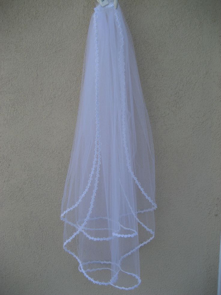 Make A Wedding Veil
 35 best How to Make a Veil images on Pinterest