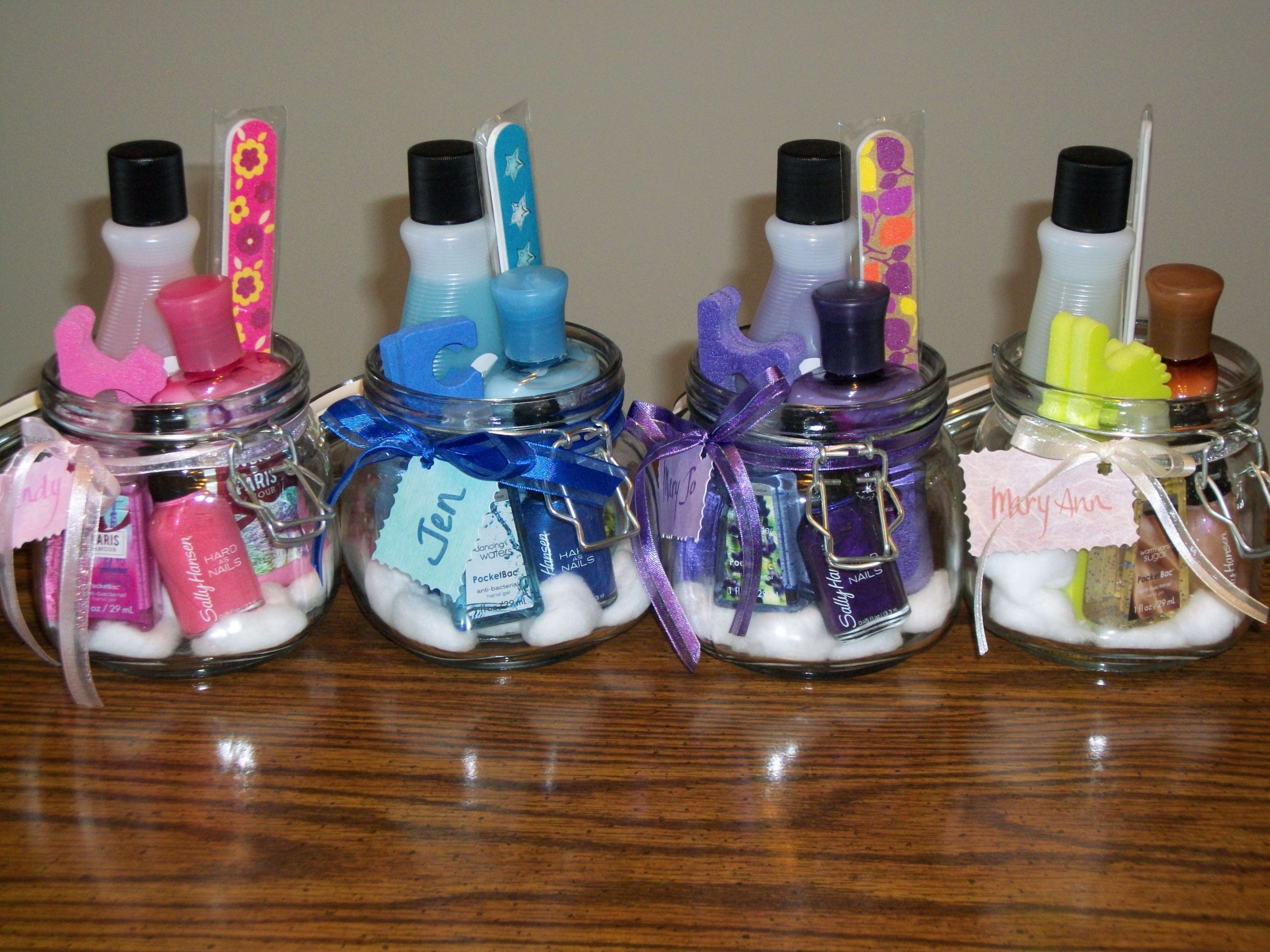 Manicure Gift Basket Ideas
 manicure sets great t & not too expensive to make