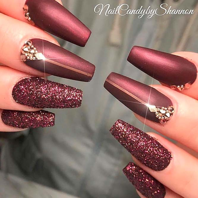 Maroon Nails With Glitter
 Magnetic And Trendy Burgundy Nails Ideas