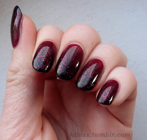 Maroon Nails With Glitter
 17 Burgundy Nail Designs fashionsy
