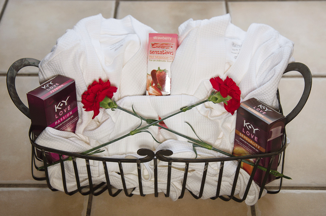 Massage Gift Basket Ideas
 Romantic Valentine s Day Couple s Massage Gift Basket