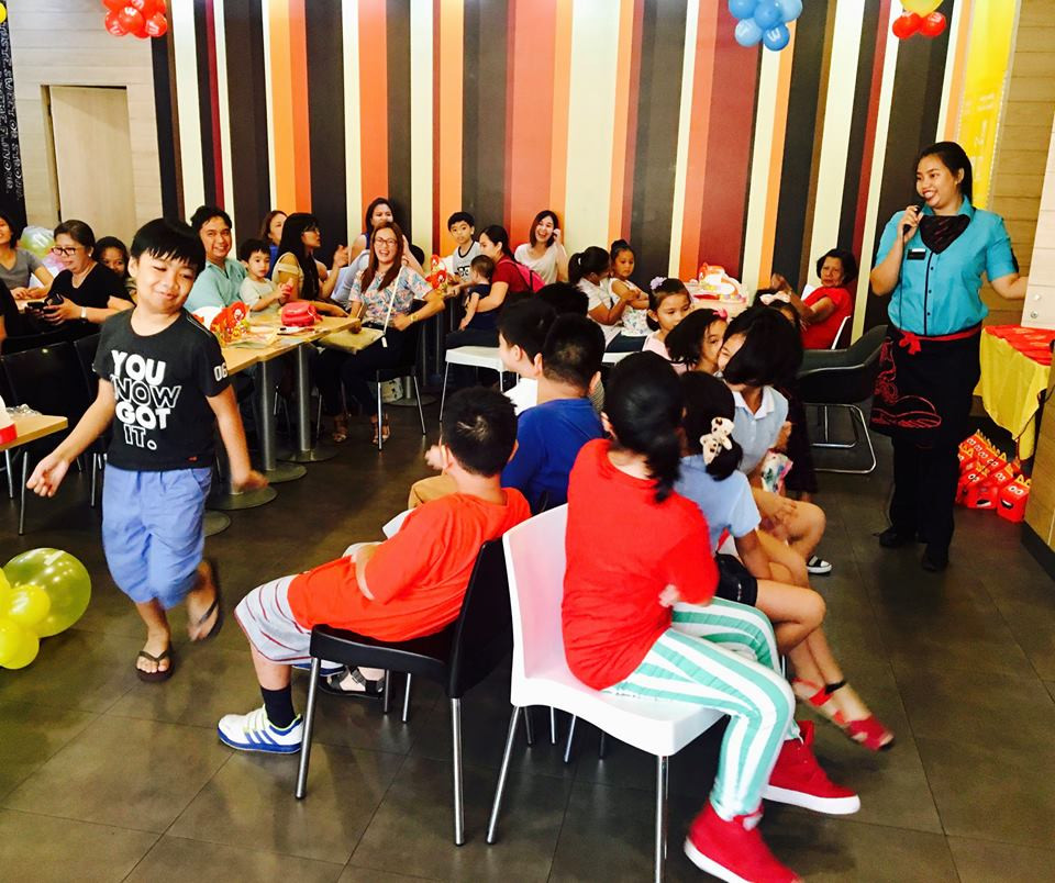 Mcdonalds Kids Party
 McDonald s McCelebrations Birthday Party Review Mommy Levy