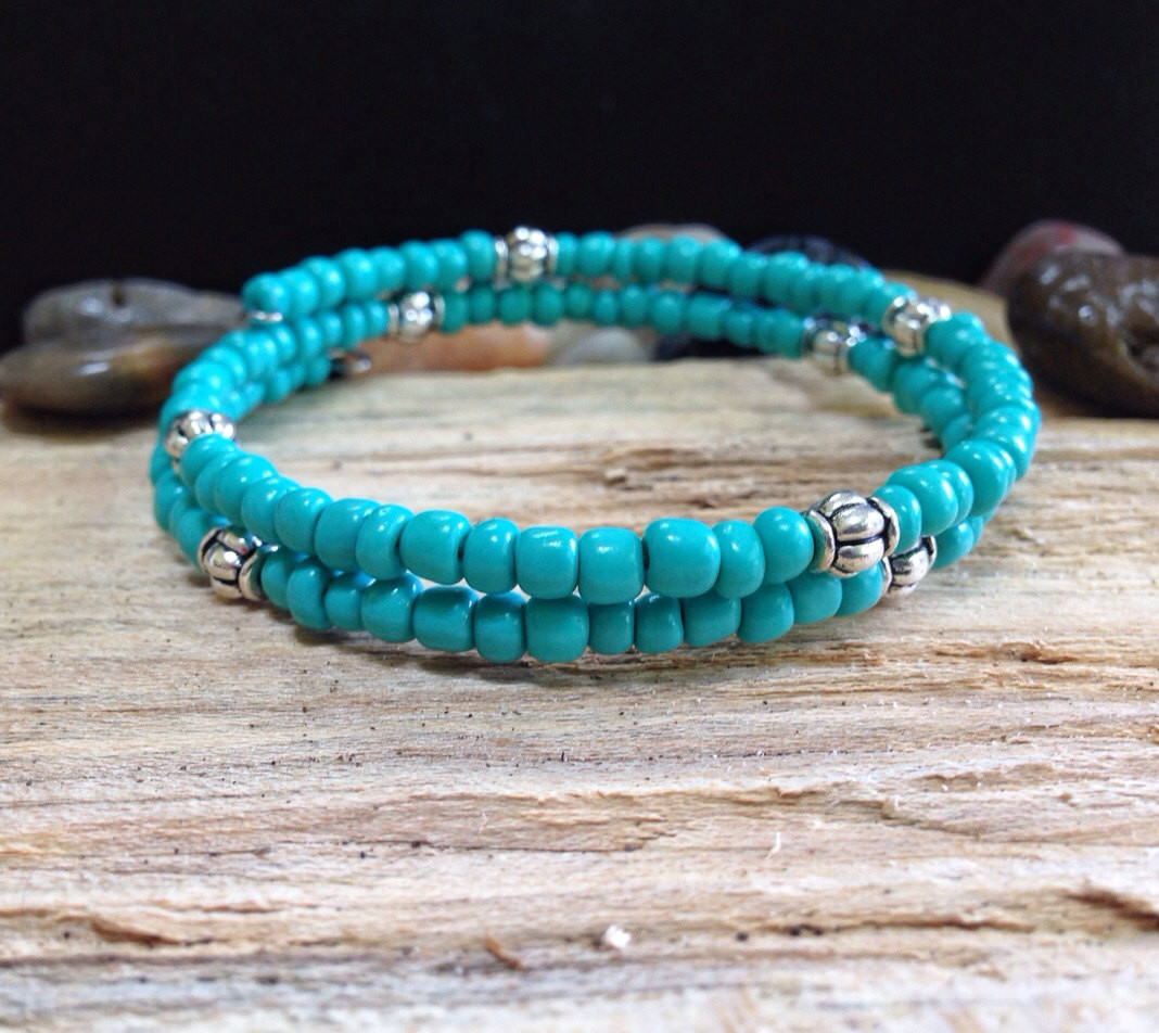 Memory Wire Bracelet
 Turquoise memory wire bracelet in ocean colors stackable