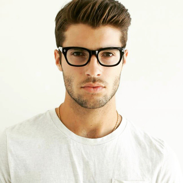 Mens Hairstyles With Glasses
 Hairstyles for Men and Boys With Glasses 2018 AtoZ