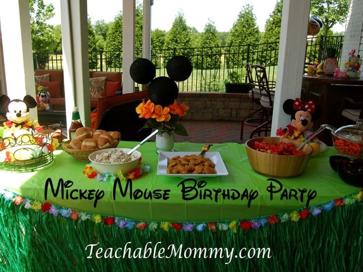 Mickey Mouse Beach Party Ideas
 Mickey Mouse Clubhouse Luau Birthday Party