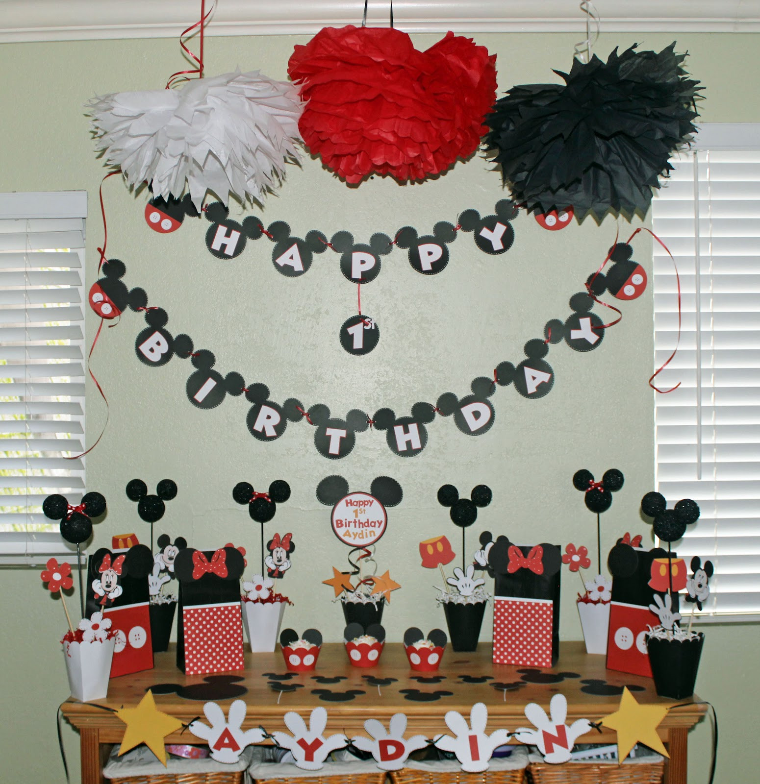 Mickey Mouse Birthday Decorations
 disney party