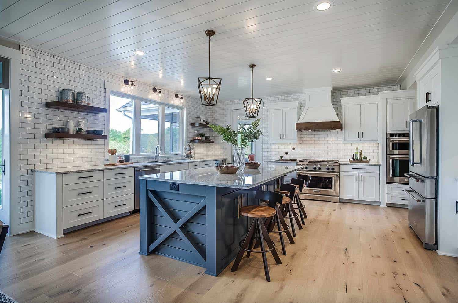 Modern Farmhouse Kitchen
 Modern eclectic farmhouse with delightful design features