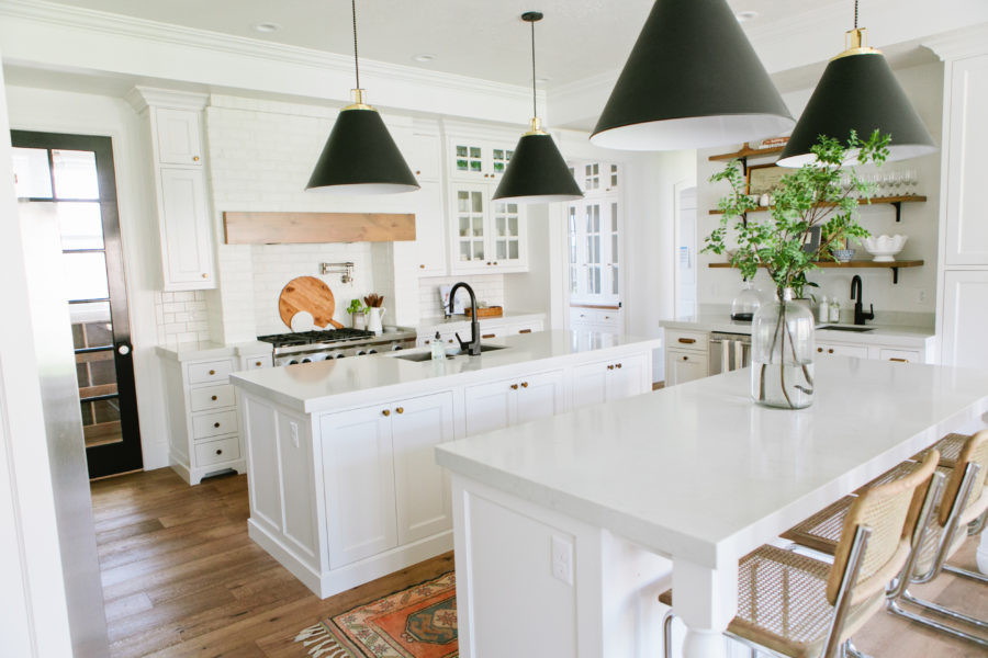 Modern Farmhouse Kitchen
 36 Modern Farmhouse Kitchens That Fuse Two Styles Perfectly