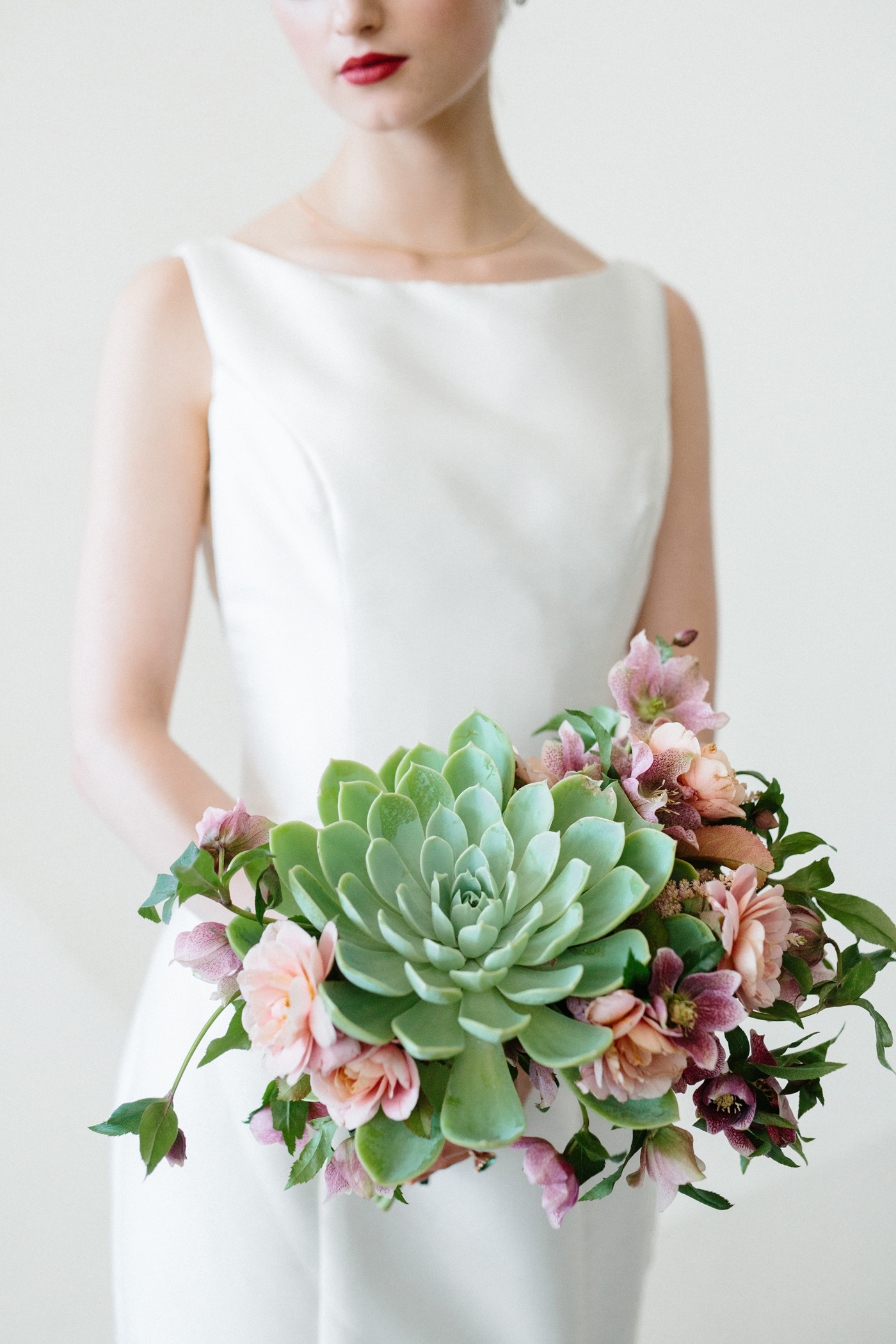 Modern Wedding Flowers
 20 Succulent Wedding Bouquets Perfect for the Boho Bride