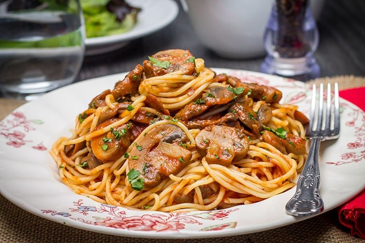 Mushroom Spaghetti Sauce Recipe
 Spaghetti With Mushroom Tomato Sauce Erren s Kitchen