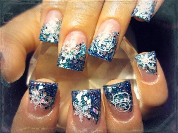 Nail Art For Christmas And New Year
 31 Attractive Christmas and New Year s Eve Nail Art