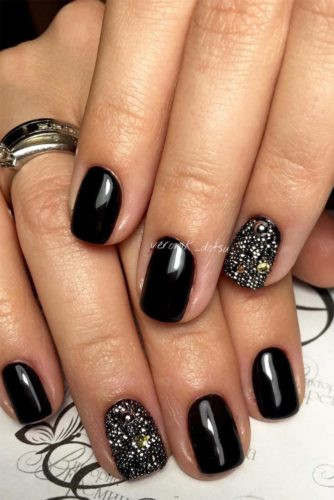 Nail Designs Pics
 18 Summer Nail Designs You Should Try in August