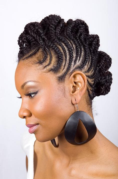 Natural Hairstyles For Black Round Faces
 8 Astounding Short Natural Hairstyles For Black Women With