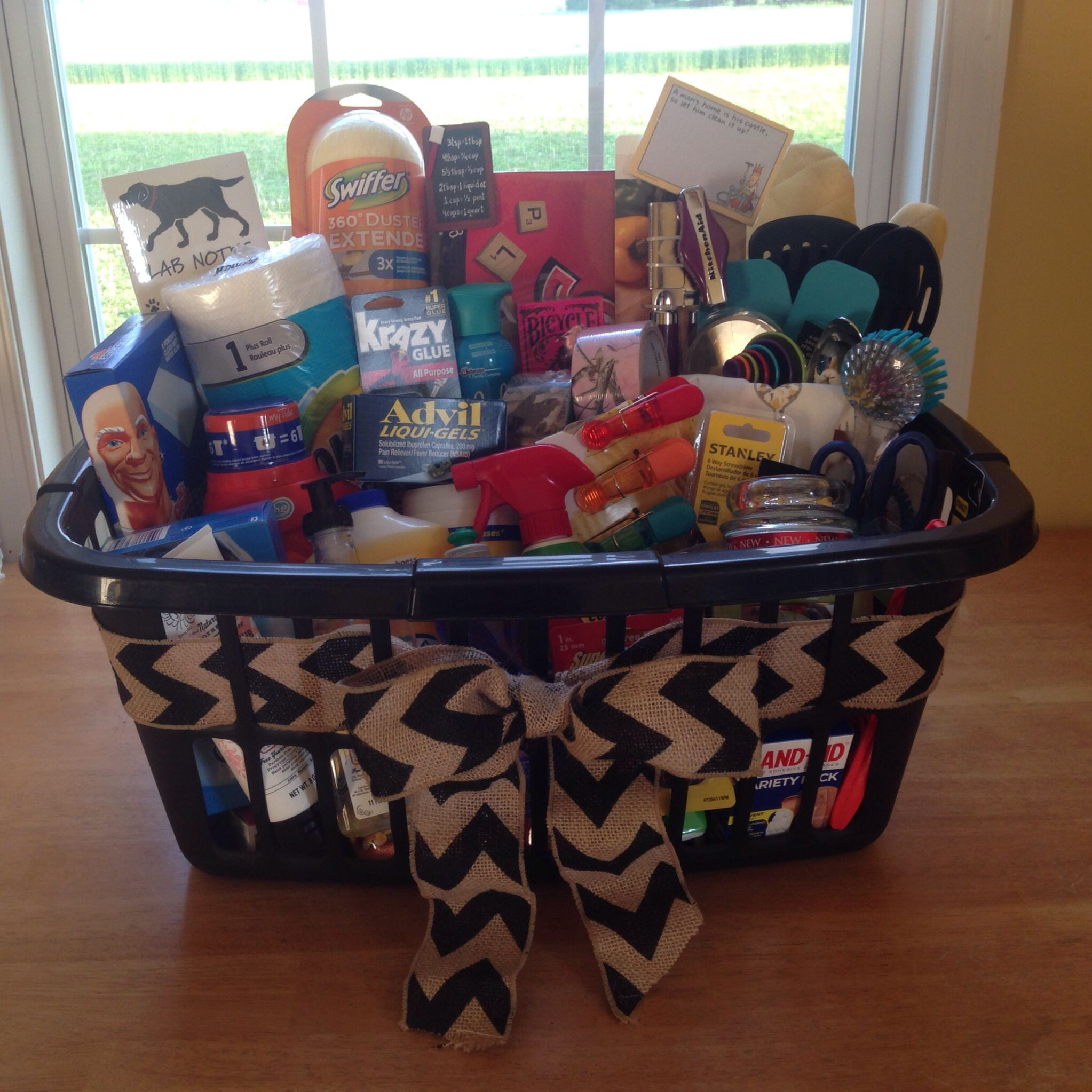 New Home Gift Basket Ideas
 Housewarming basket for some friends plete with