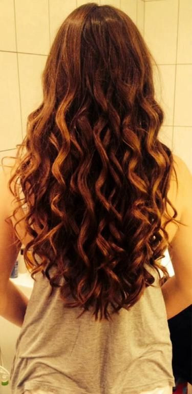 Nice Hairstyles For Curly Hair
 Long Nice Wavy Curls Via Longhairstyleshowto