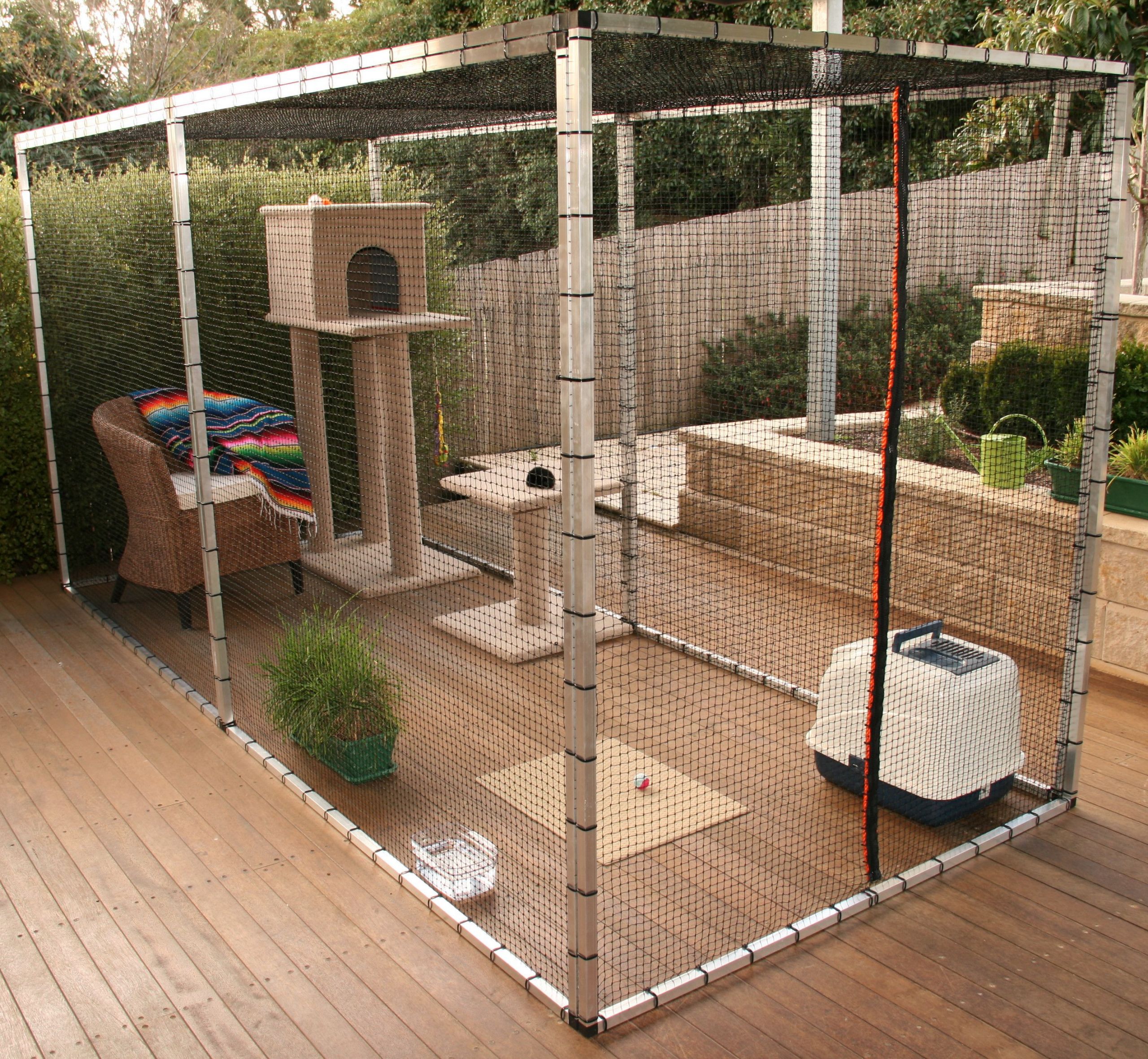 Outdoor Cat Enclosure DIY
 Safety Outdoors Cat Enclosures & Cages