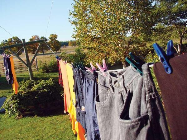 Outdoor Clothesline DIY
 The Convenient Sturdy Outdoor Clothesline DIY MOTHER