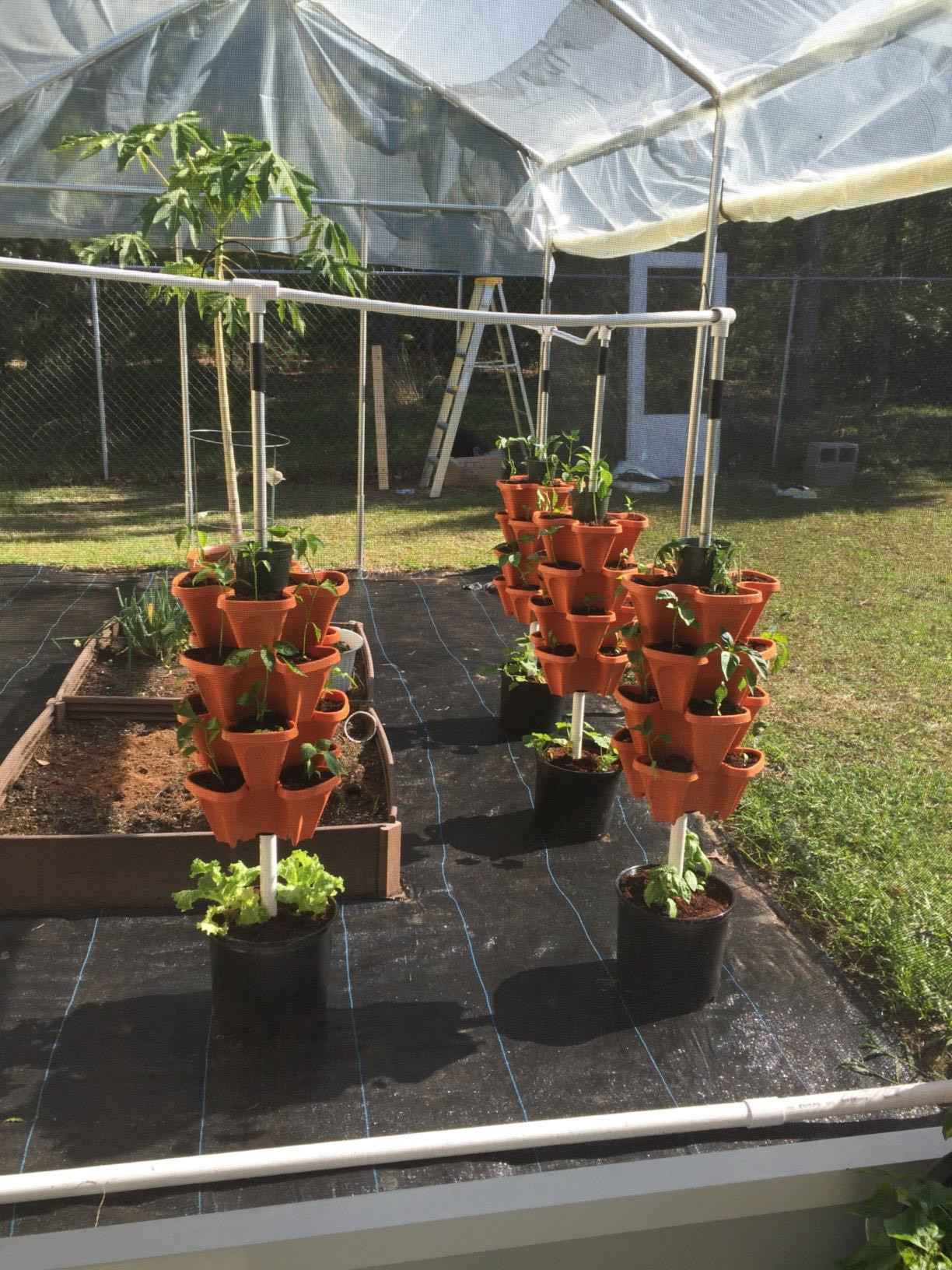 Outdoor Planter DIY
 DIY Stackable Planter