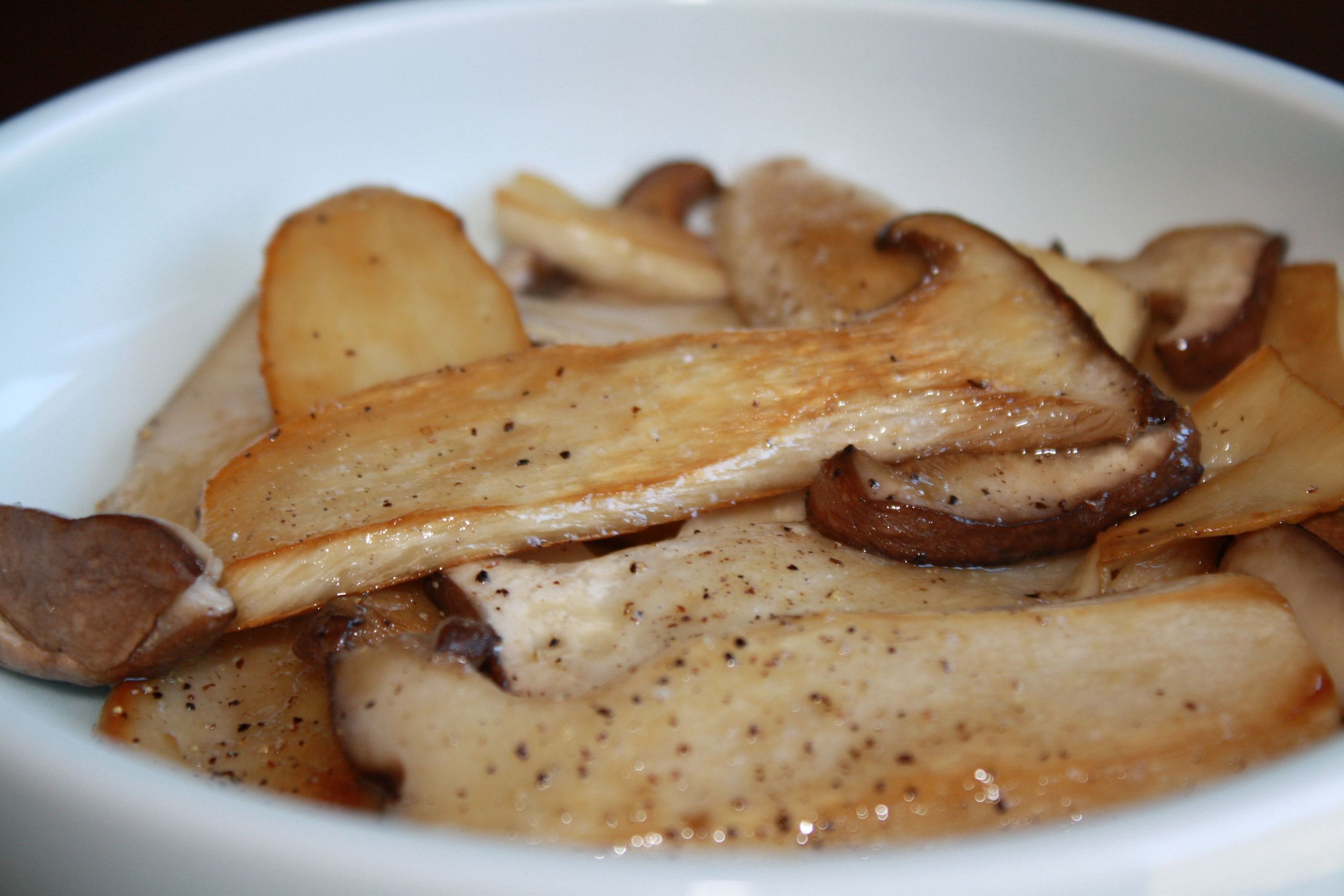 Oyster Mushrooms Recipe
 Vegan Sesongyi guyi Sauteed king oyster mushroom Recipe