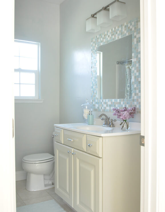 Paint Color For Small Bathroom
 Best Colors to Use in a Small Bathroom Home Decorating