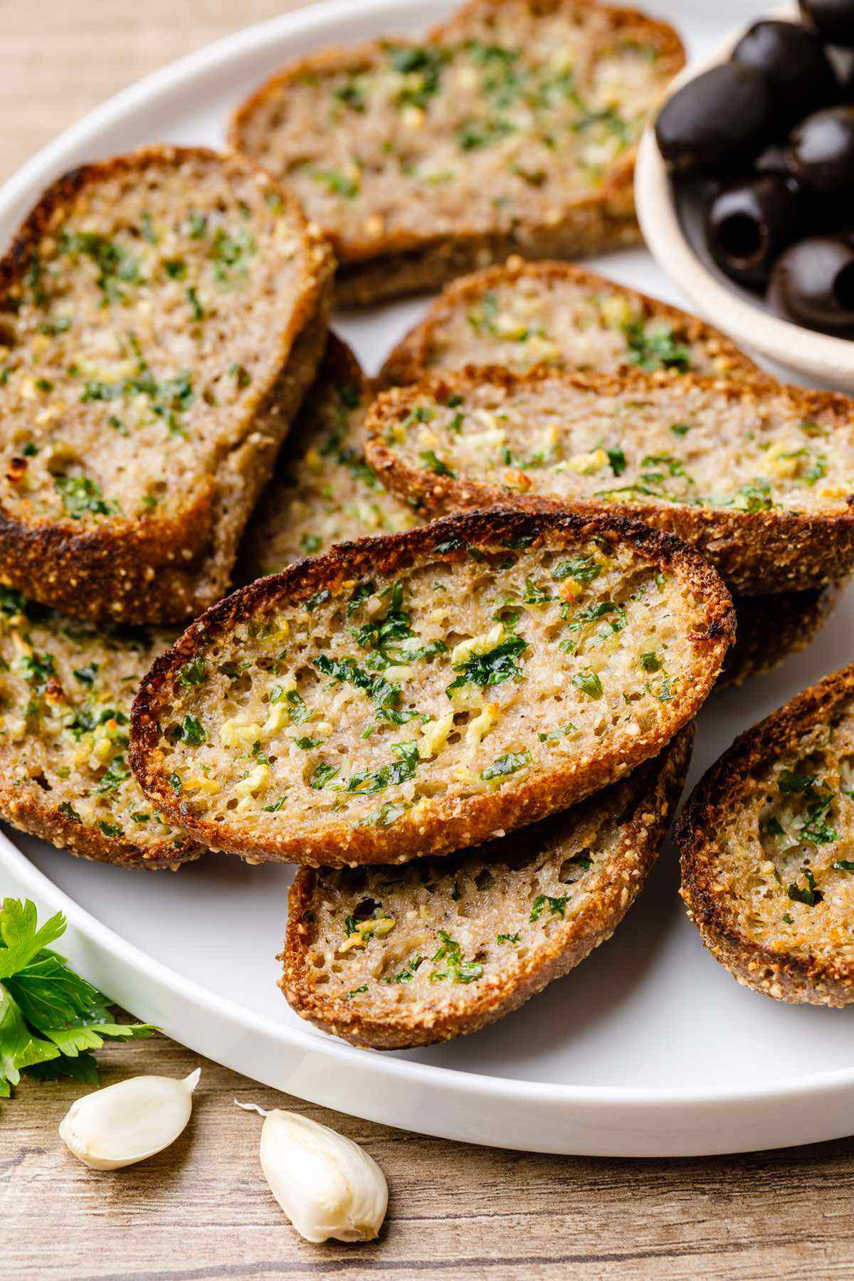 Paleo Garlic Bread
 How to Make The Best Low Carb Paleo Garlic Bread Healthy