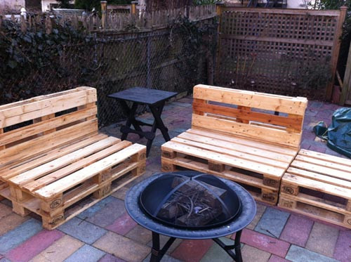 Pallet Furniture DIY Plans
 20 DIY Pallet Projects for Your Homestead Home and