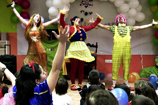 Party Entertainers For Kids
 Children s party entertainers AEIOU kids entertainment