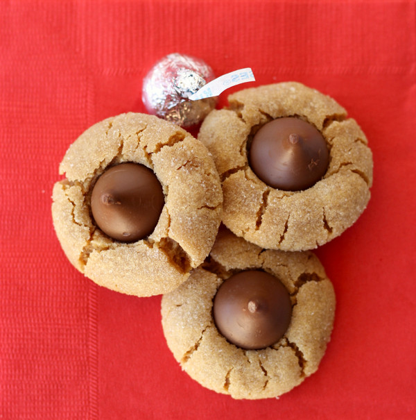 Peanutbutter Kiss Cookies Recipe
 Easy Peanut Butter Kiss Cookies Recipe 5 ingre nts